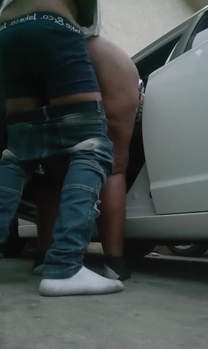 Fat bitch gives Uber driver some ass